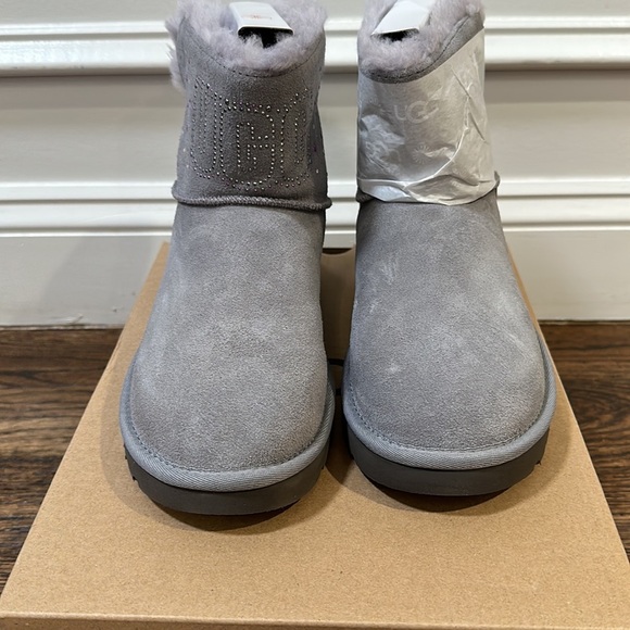 W Ugg classic mini Gem - Picture 1 of 5